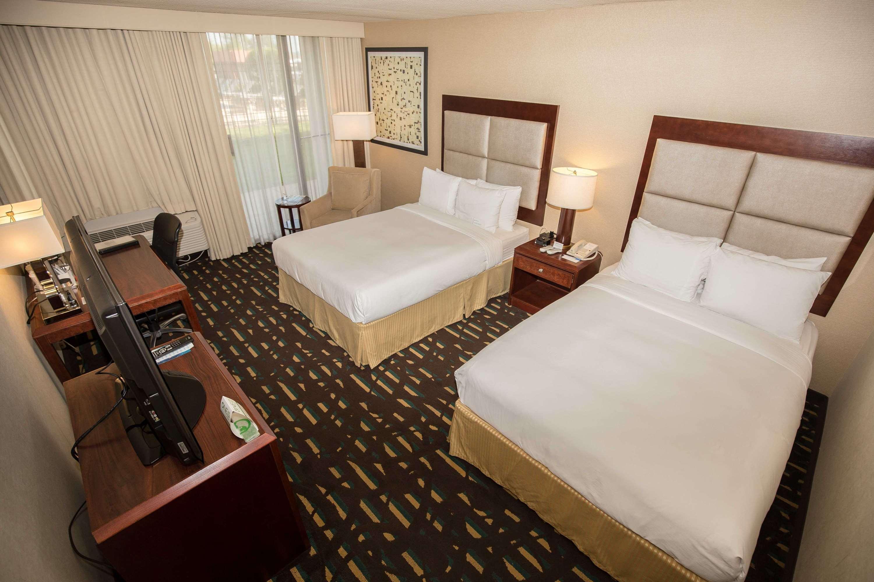 Wyndham Chicago O'Hare Hotel Rosemont Ngoại thất bức ảnh