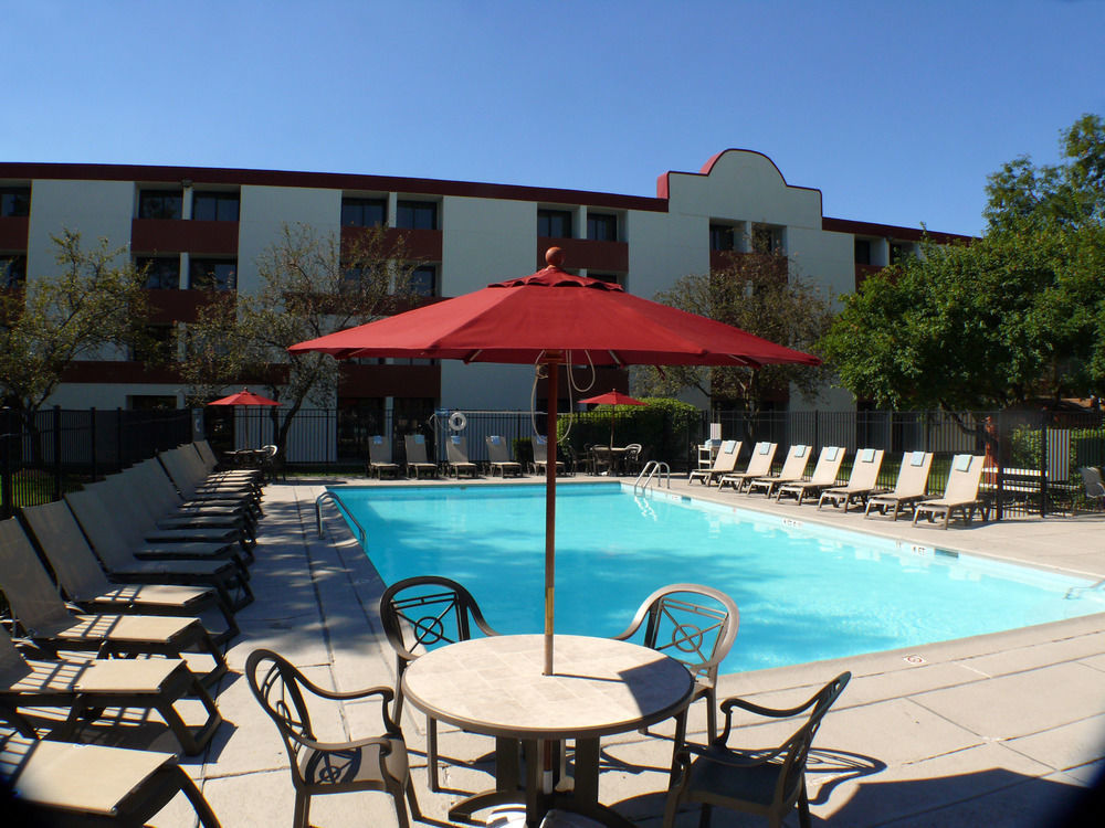 Wyndham Chicago O'Hare Hotel Rosemont Ngoại thất bức ảnh