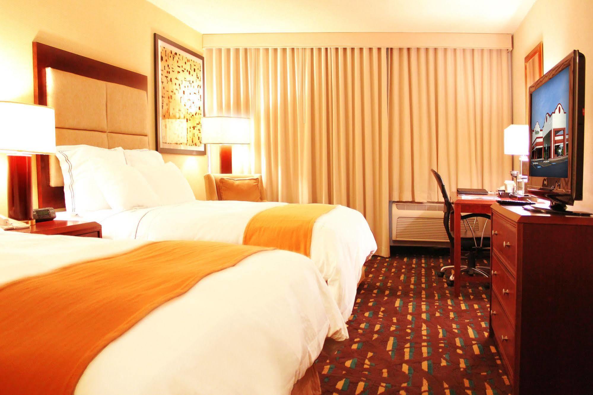 Wyndham Chicago O'Hare Hotel Rosemont Ngoại thất bức ảnh